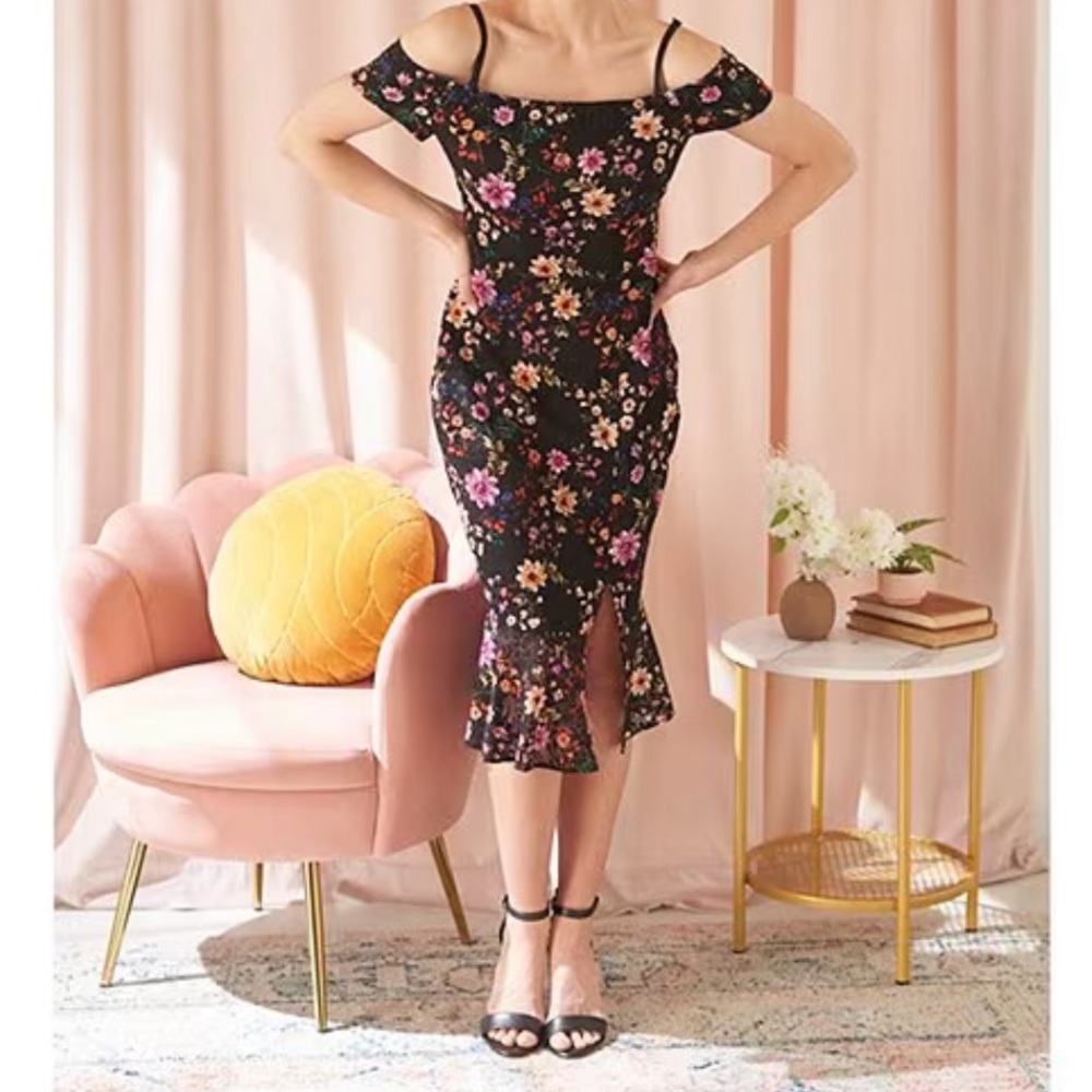 NWT Guess floral lace dress